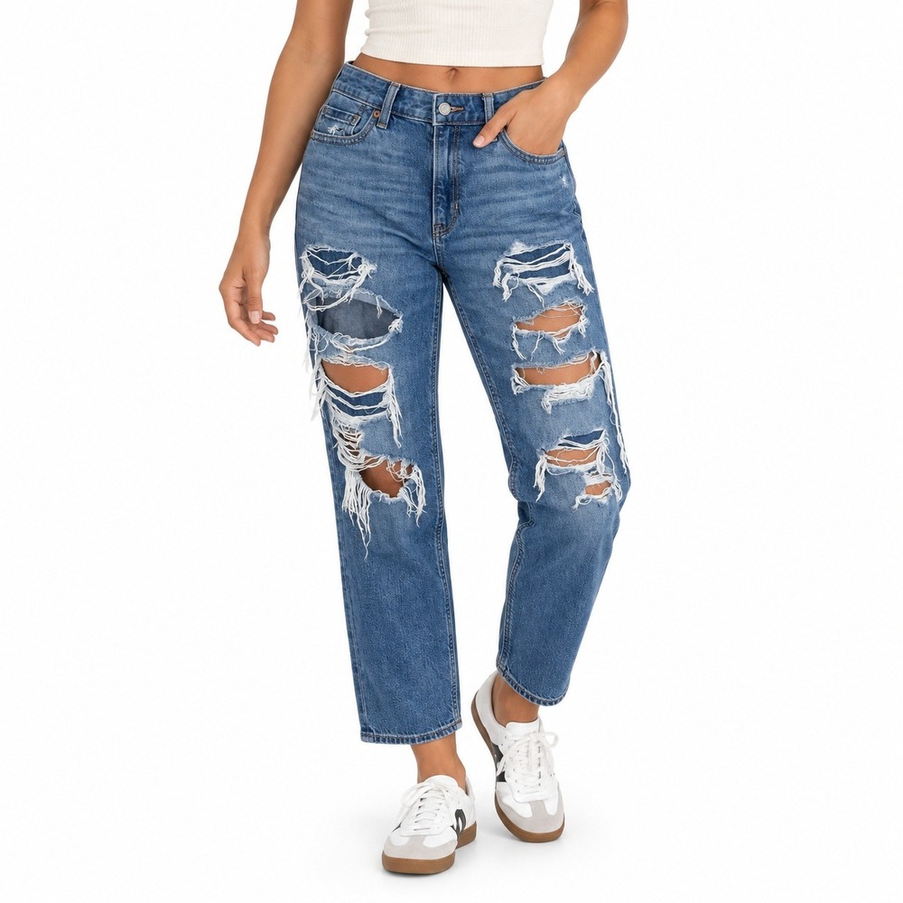 American Eagle Strigid Mom Distressed Ripped Jeans Medium Wash Size 4 X-Short